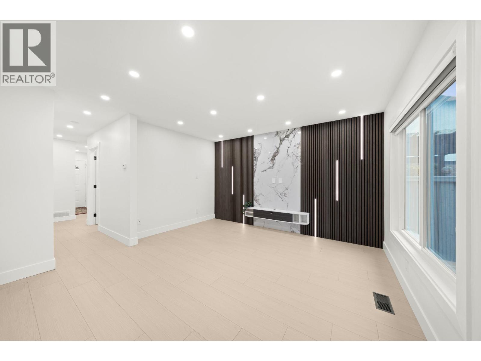 48 3046 Coast Meridian Road, Port Coquitlam, British Columbia  V3B 5B6 - Photo 11 - R3058115