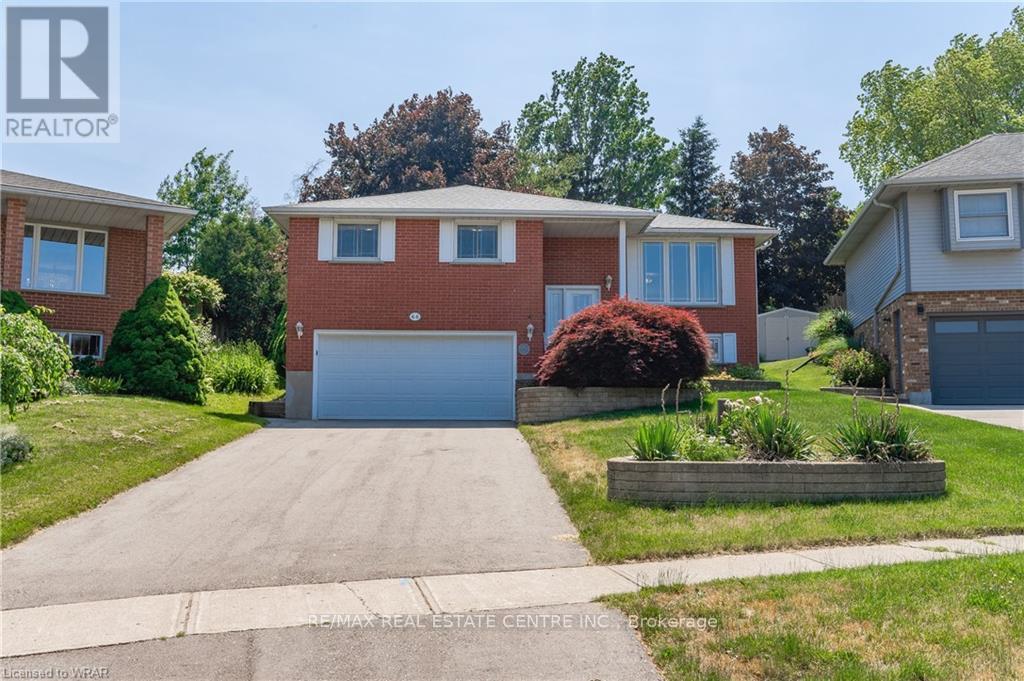 66 HODGINS CRESCENT, Woodstock, Ontario