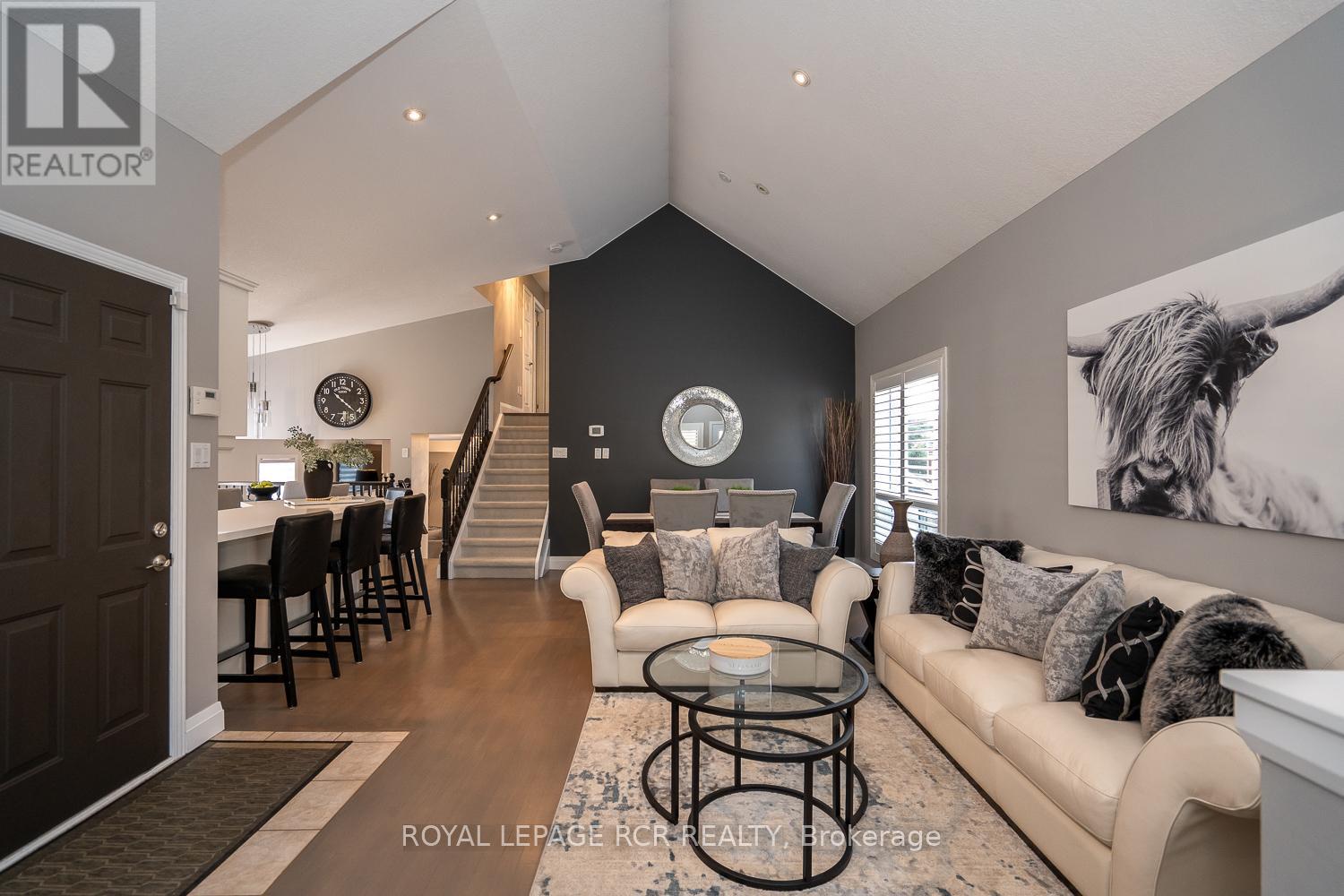 80 Spencer Avenue, Orangeville, Ontario  L9W 5E7 - Photo 3 - W12460541