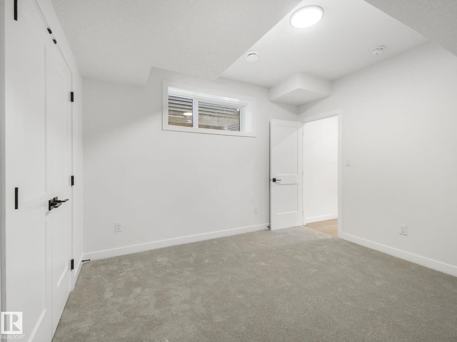 3325 Chickadee Drive Nw, Edmonton, Alberta  T5V 1R5 - Photo 33 - E4462051