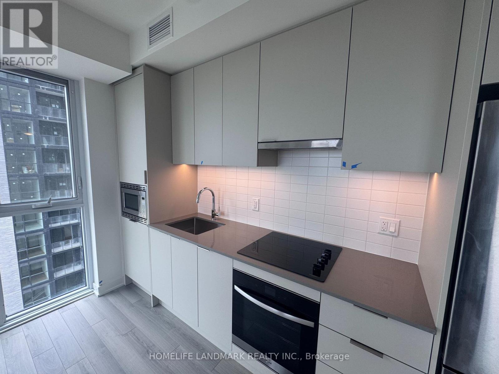 #1309 - 3079 Trafalgar Road, Oakville, Ontario  L6H 8C5 - Photo 8 - W12460958