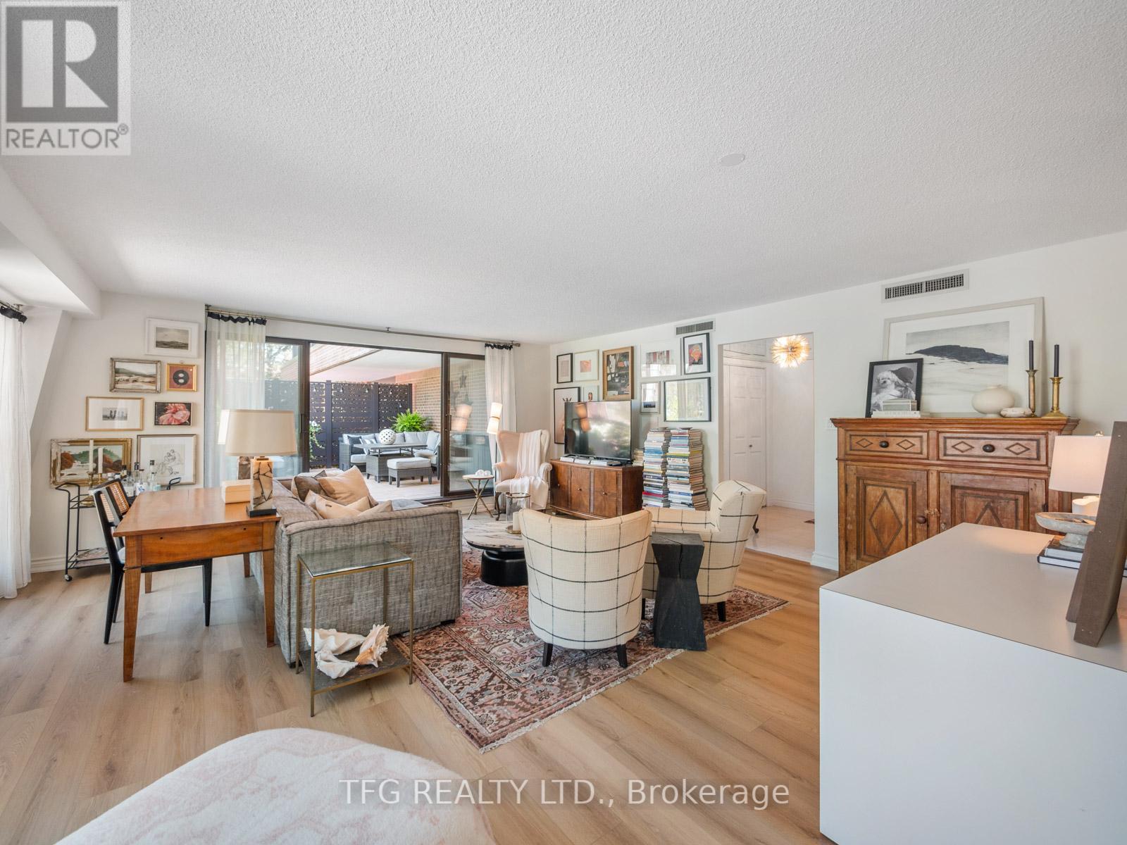 610 - 100 Lakeshore Road E, Oakville, Ontario  L6J 6M9 - Photo 21 - W12461202