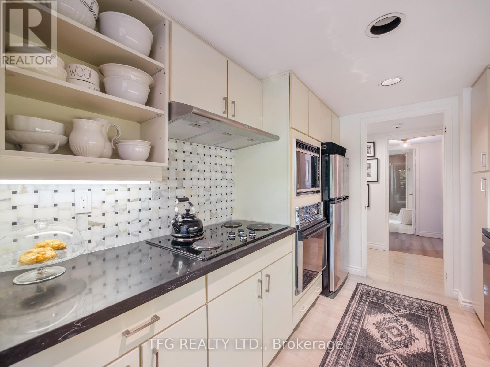 610 - 100 Lakeshore Road E, Oakville, Ontario  L6J 6M9 - Photo 14 - W12461202