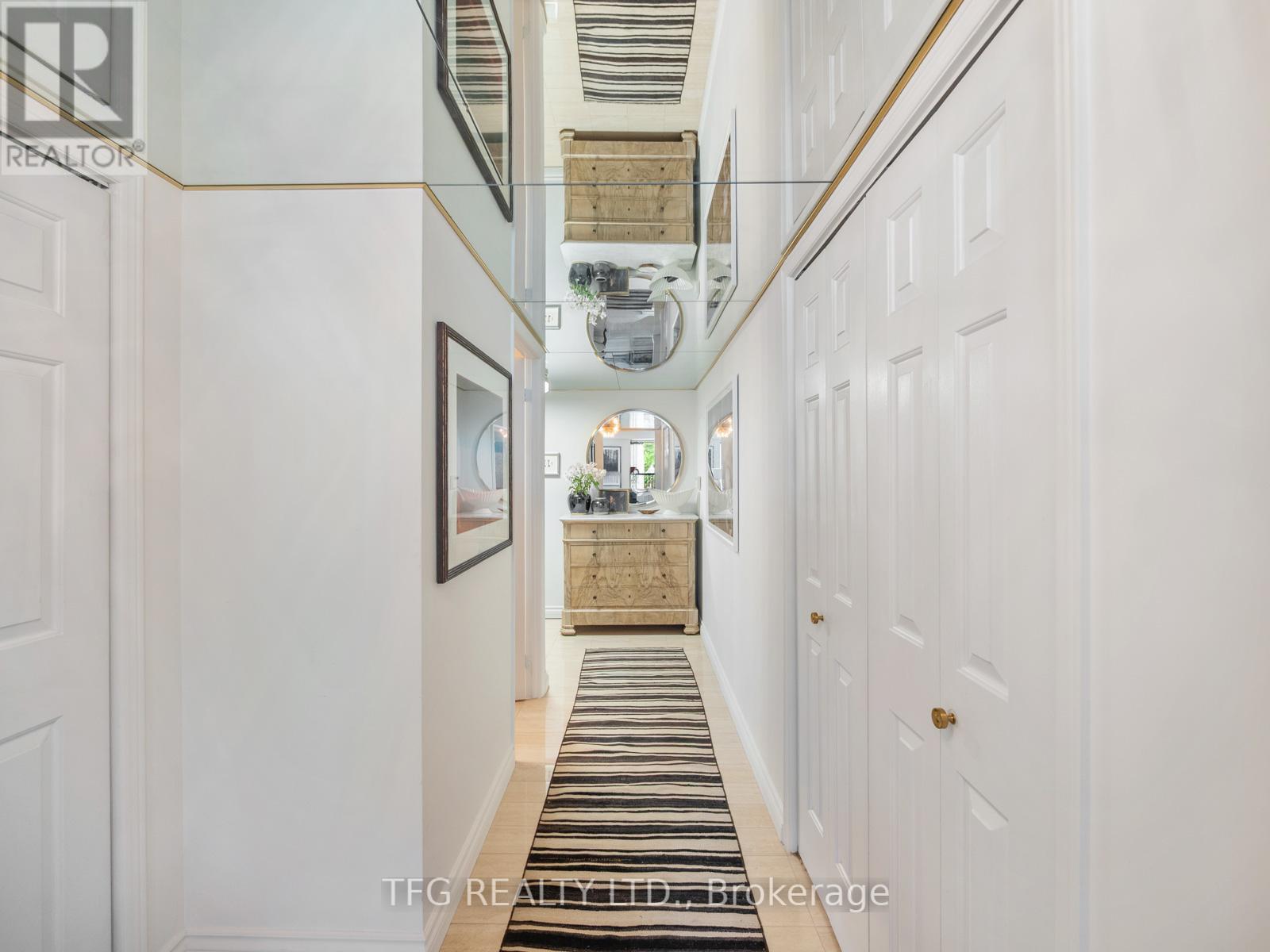 610 - 100 Lakeshore Road E, Oakville, Ontario  L6J 6M9 - Photo 6 - W12461202