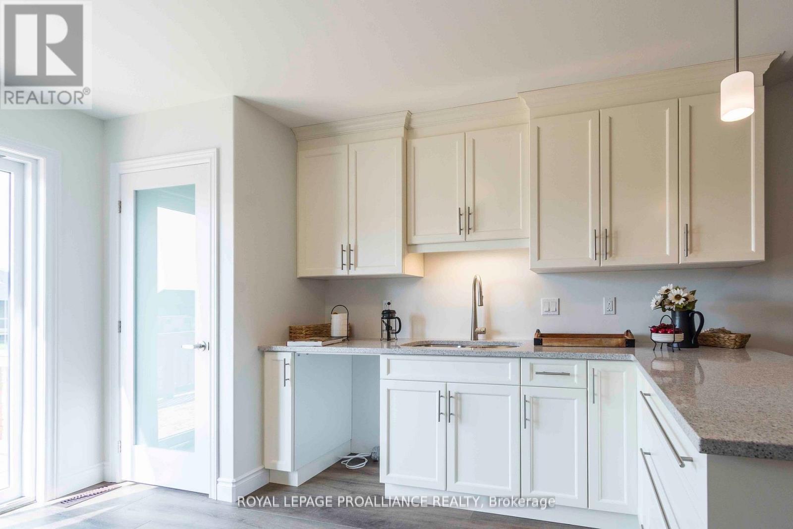 47 Mackenzie John Crescent, Brighton, Ontario  K0K 1H0 - Photo 12 - X12328237