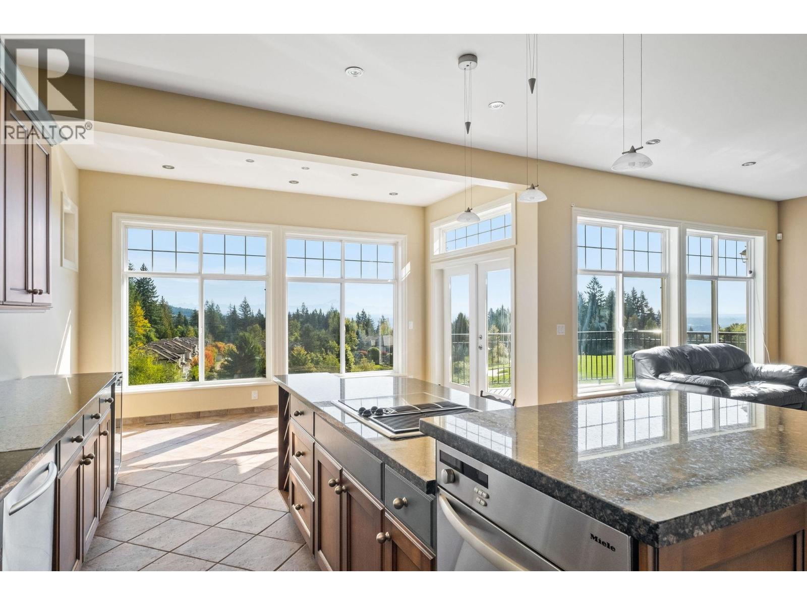 3233 Chartwell Lane, Coquitlam, British Columbia  V3E 3N1 - Photo 13 - R3058302