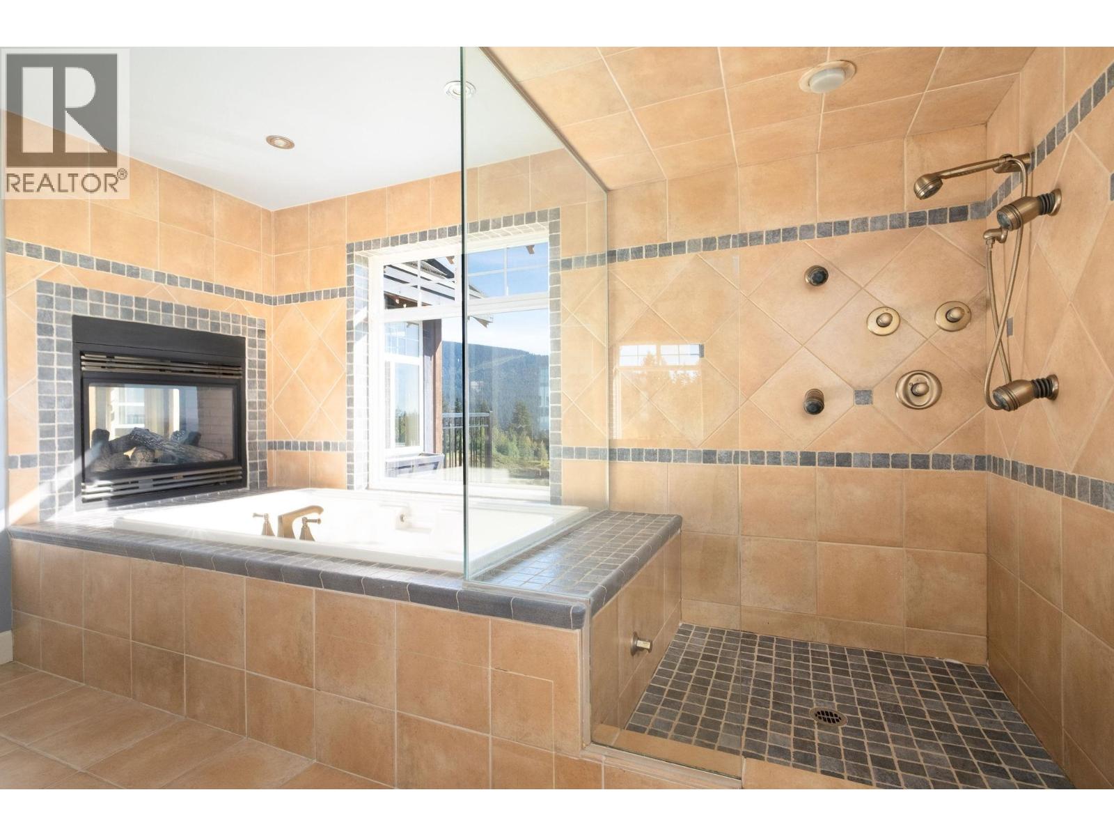 3233 Chartwell Lane, Coquitlam, British Columbia  V3E 3N1 - Photo 24 - R3058302