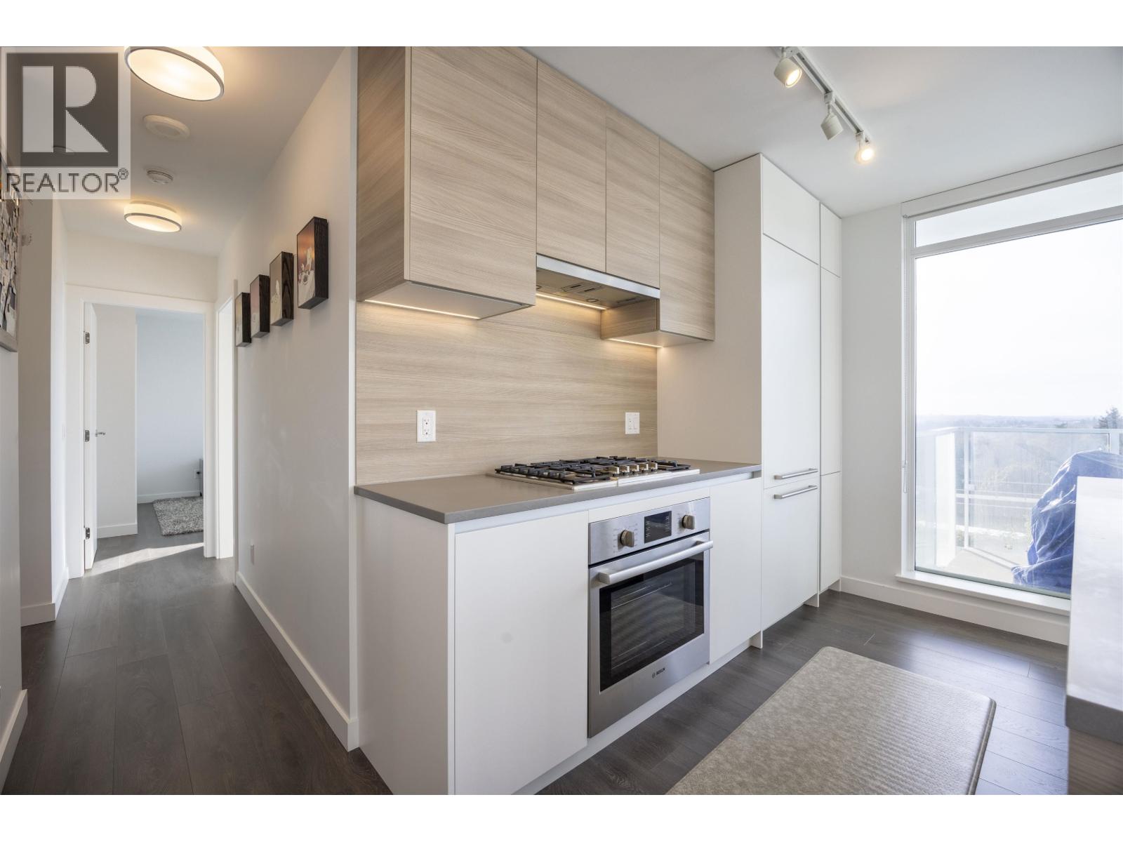 503 652 Whiting Way, Coquitlam, British Columbia  V3J 0K3 - Photo 8 - R3058431