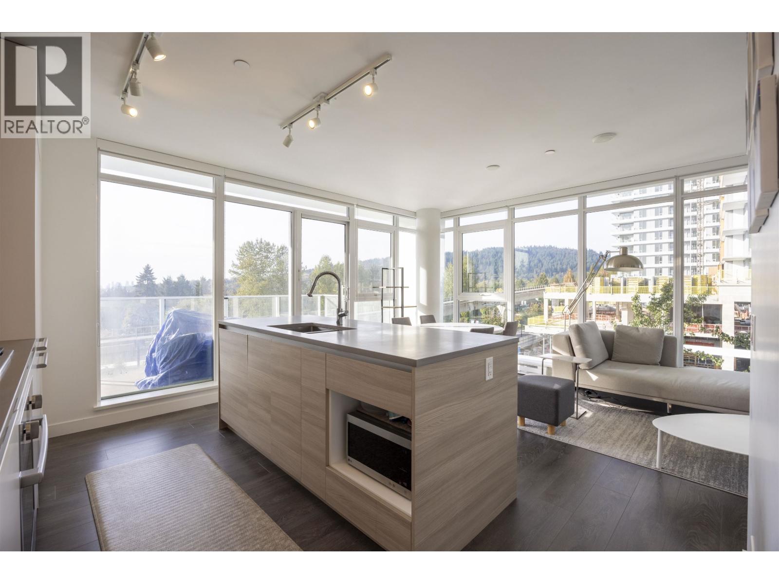 503 652 Whiting Way, Coquitlam, British Columbia  V3J 0K3 - Photo 9 - R3058431