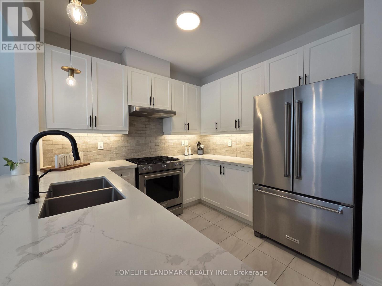 25 Markview Road, Whitchurch-Stouffville, Ontario  L4A 4W1 - Photo 11 - N12461876