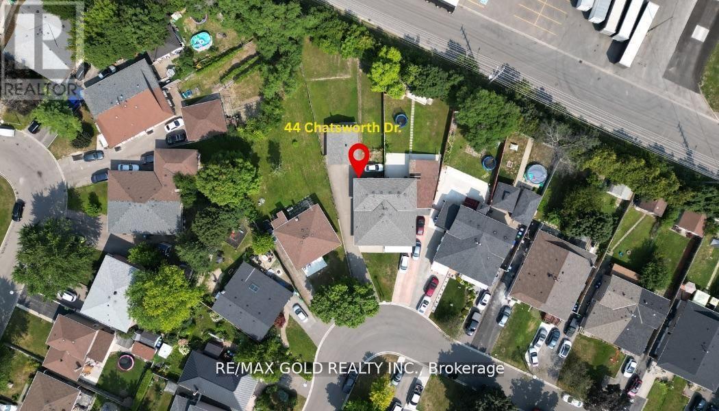 44 Chatsworth Drive, Brampton, Ontario  L6X 2L9 - Photo 41 - W12460991