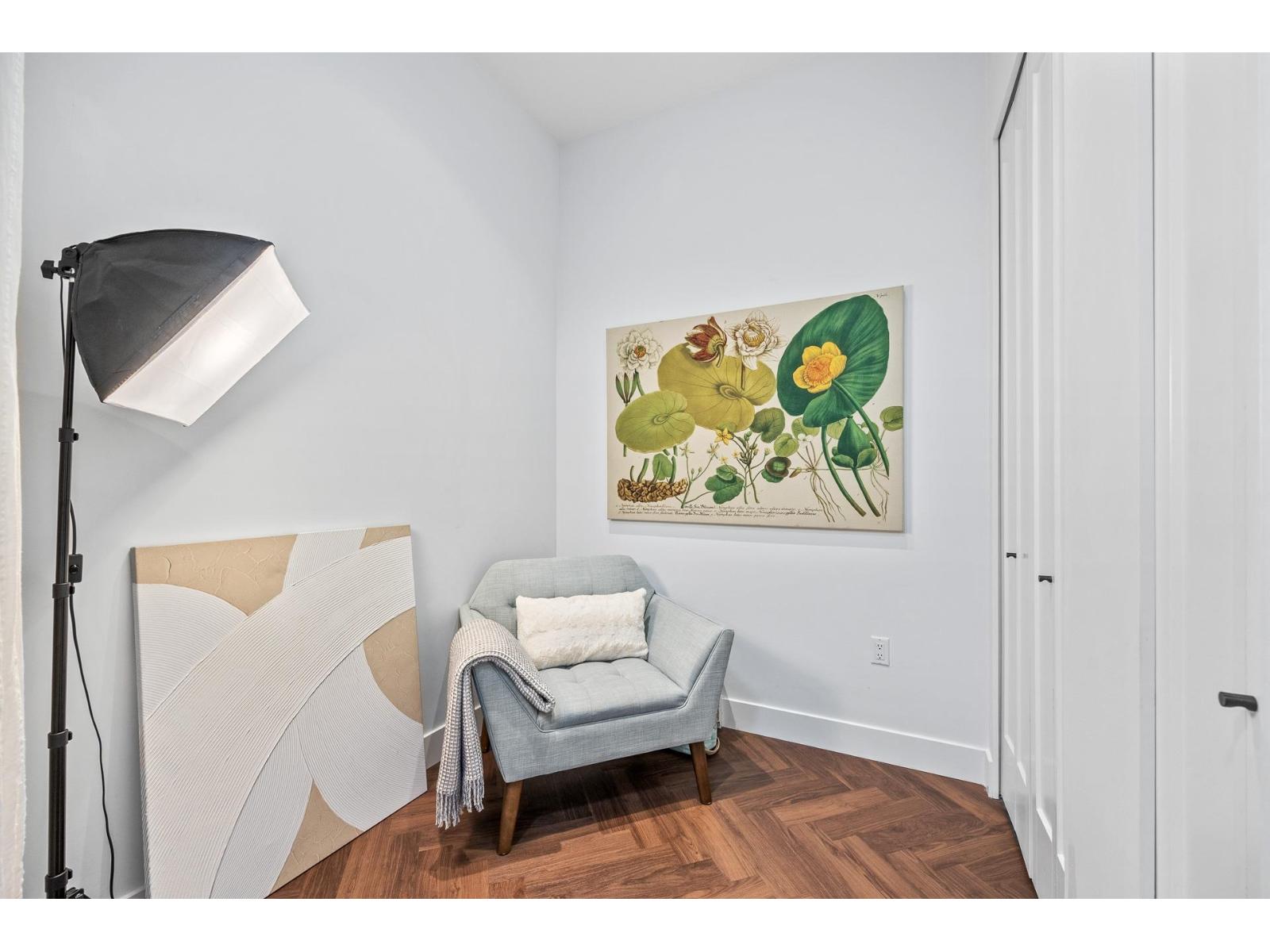 401 14968 101a Avenue, Surrey, British Columbia  V3R 0E8 - Photo 3 - R3058407