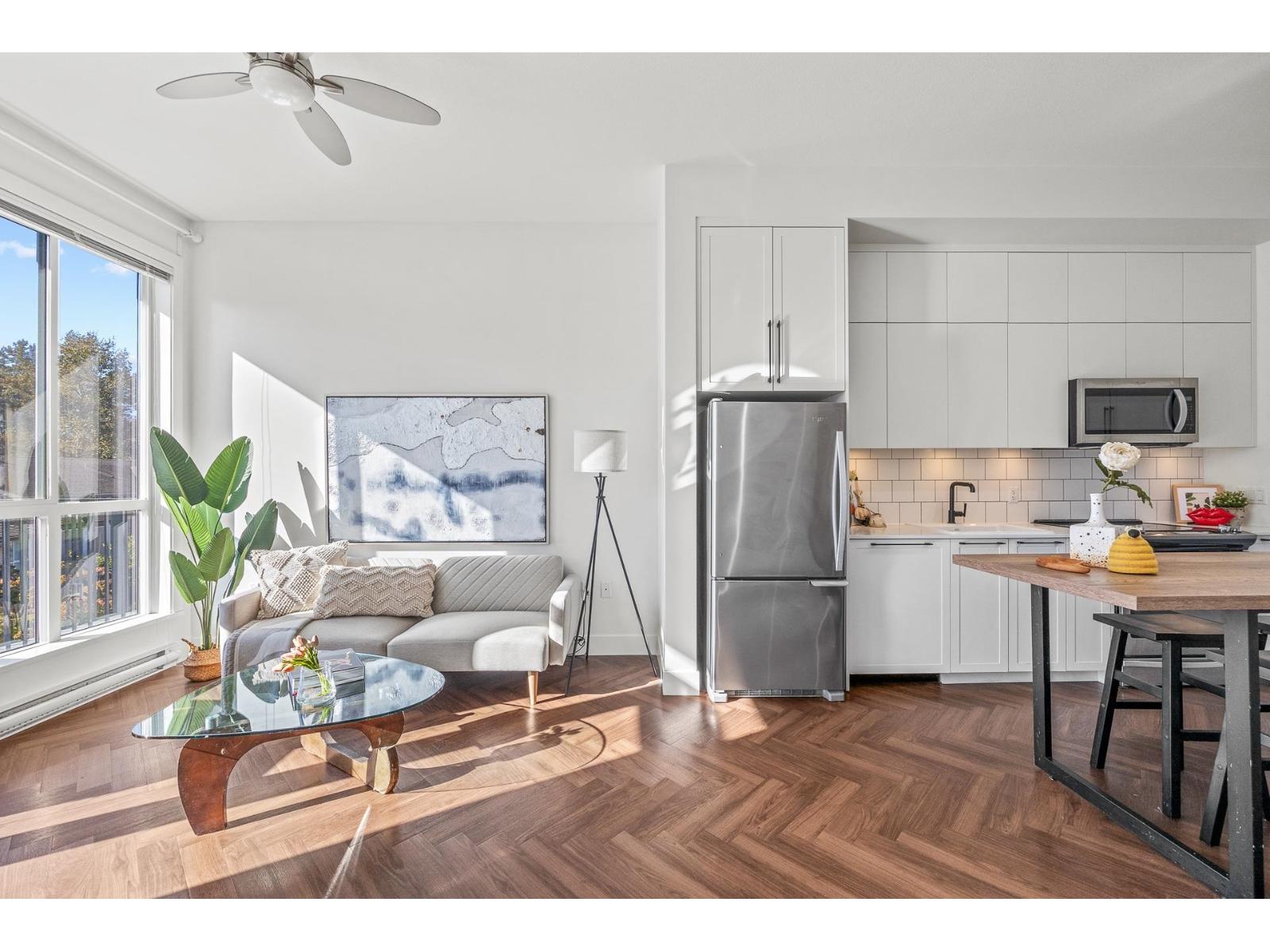 401 14968 101a Avenue, Surrey, British Columbia  V3R 0E8 - Photo 6 - R3058407