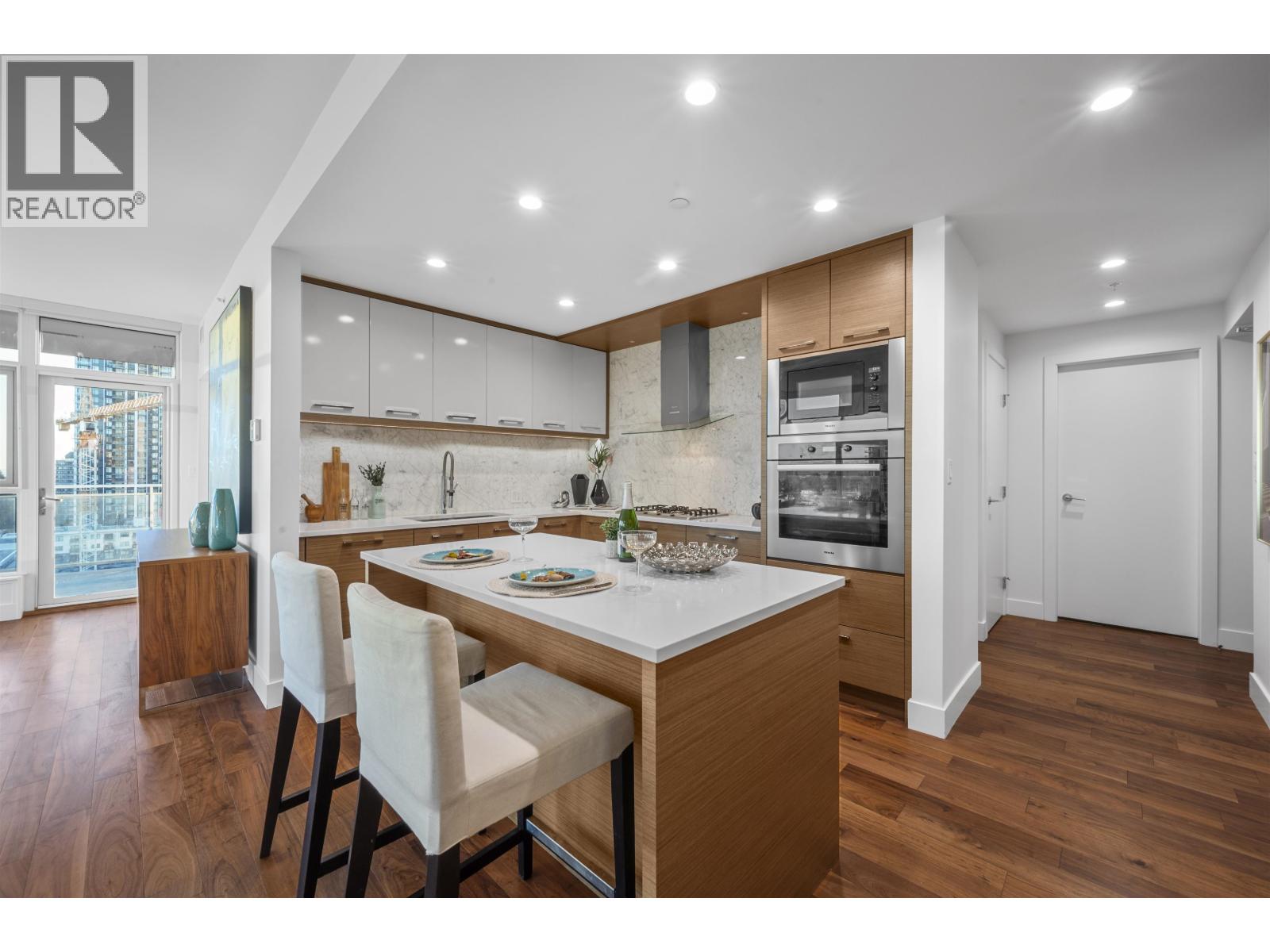 1005 4360 Beresford Street, Burnaby, British Columbia  V5H 0G2 - Photo 4 - R3058408