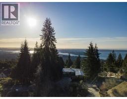 1145 MILLSTREAM ROAD, West Vancouver, British Columbia