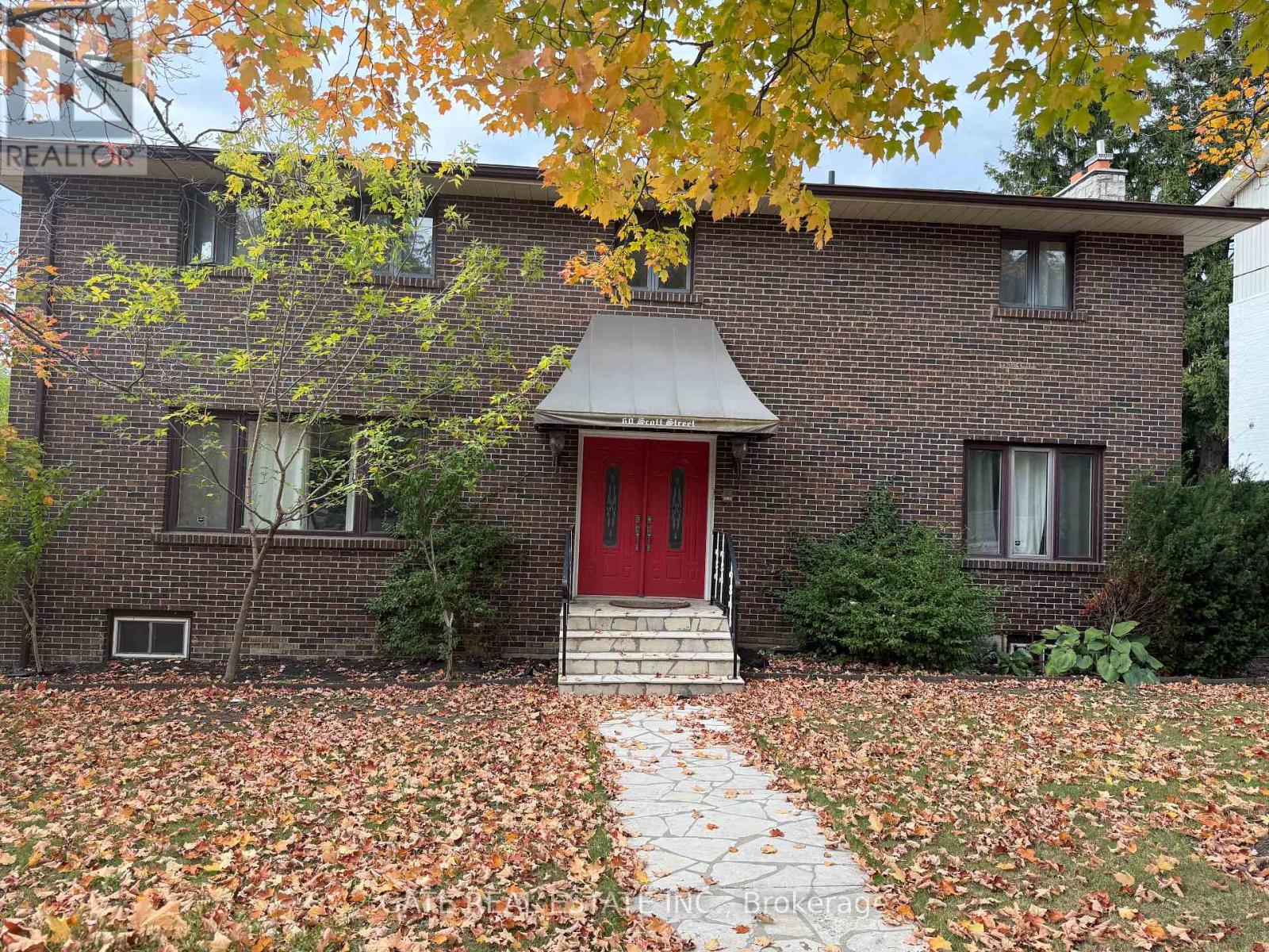 60 SCOTT STREET, Brampton, Ontario