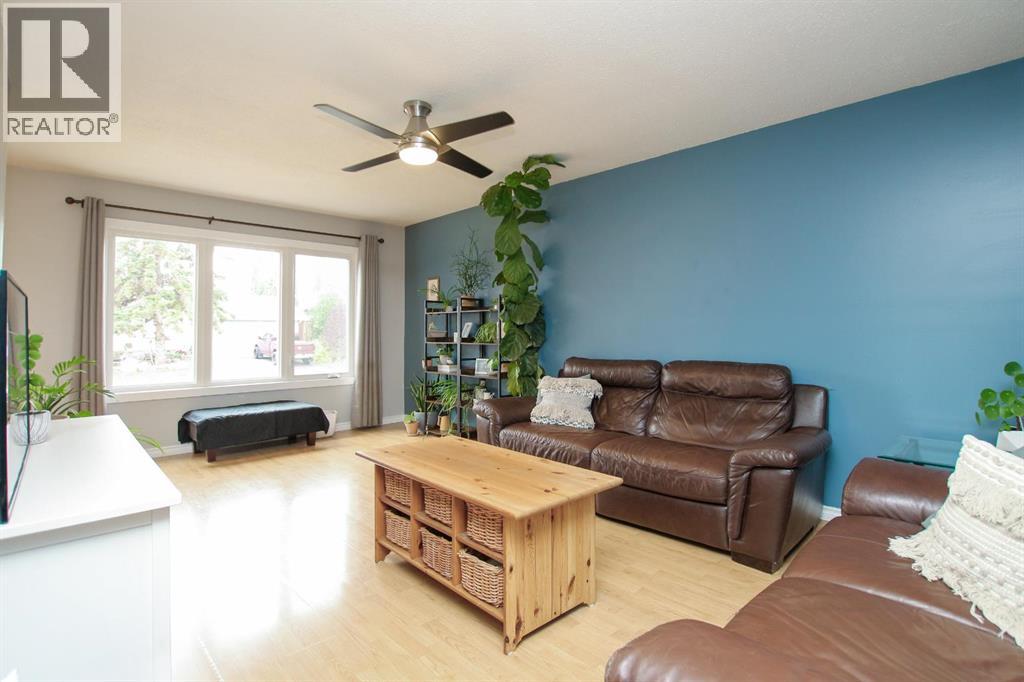 5 Eagle Road, Lacombe, Alberta  T4L 1R3 - Photo 7 - A2262902