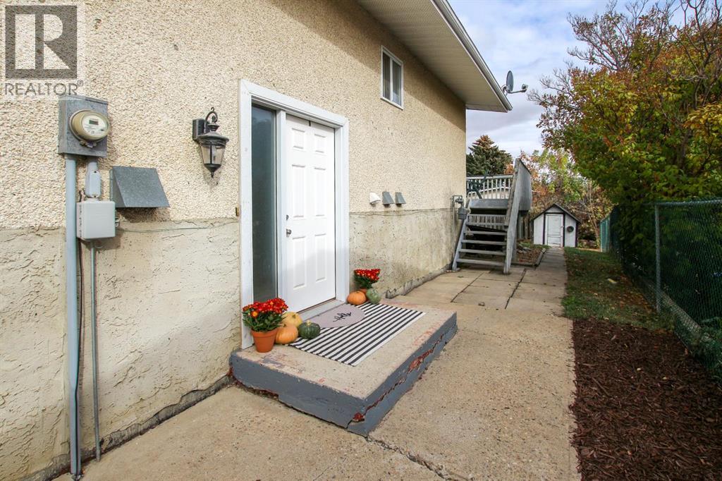 5 Eagle Road, Lacombe, Alberta  T4L 1R3 - Photo 4 - A2262902