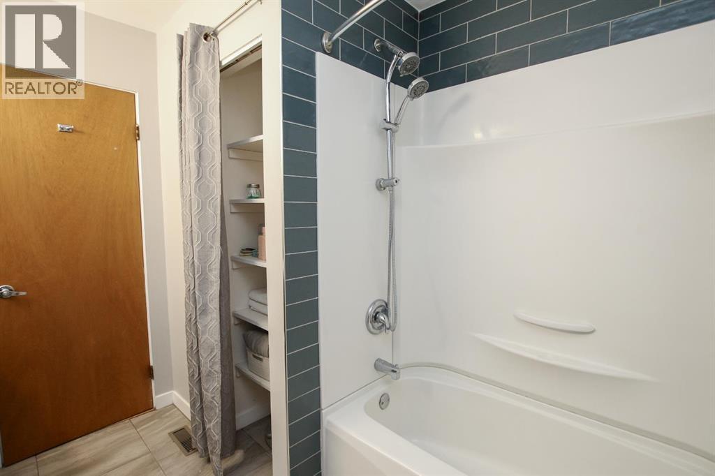 5 Eagle Road, Lacombe, Alberta  T4L 1R3 - Photo 30 - A2262902