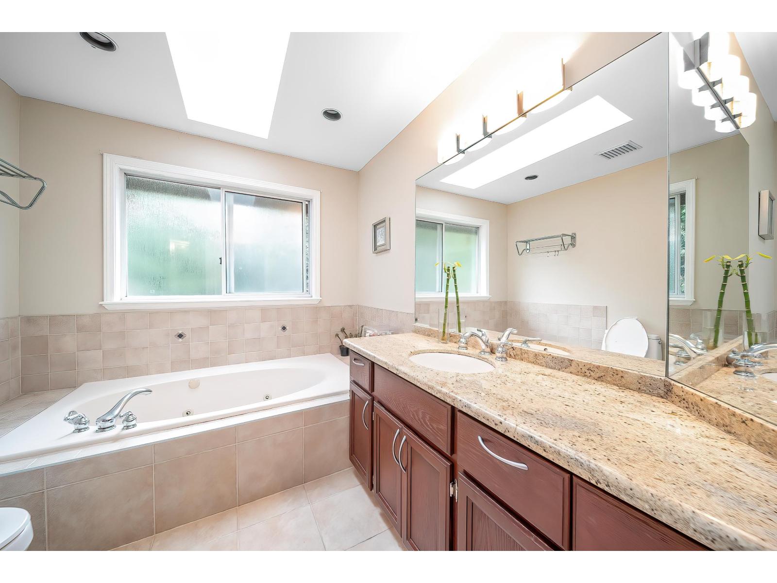14872 25a Avenue, Surrey, British Columbia  V4P 1N8 - Photo 29 - R3058096
