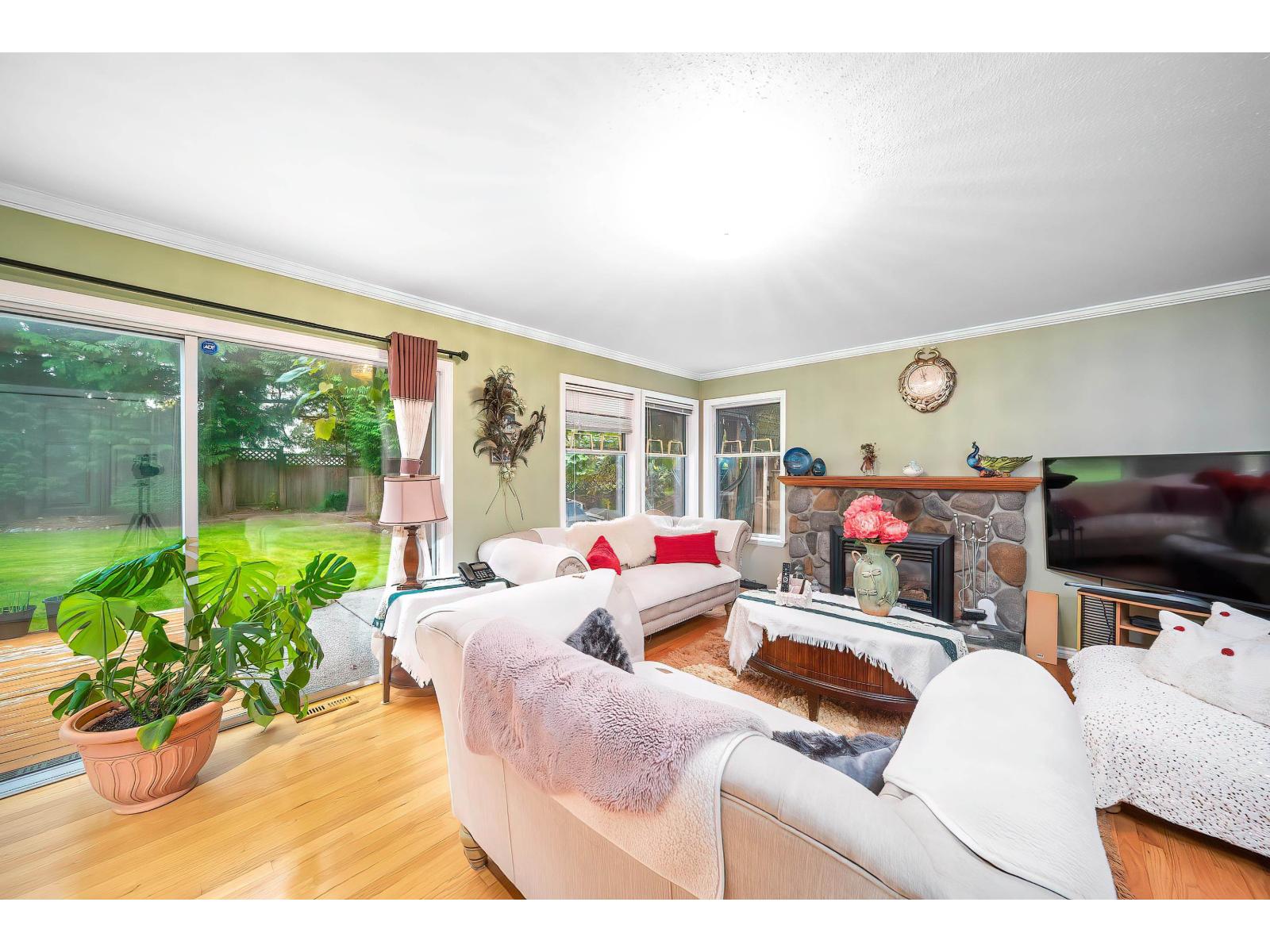 14872 25a Avenue, Surrey, British Columbia  V4P 1N8 - Photo 13 - R3058096