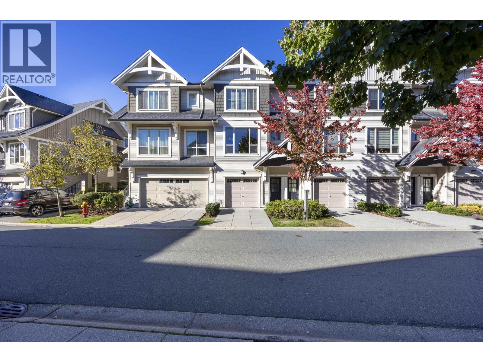 211 3105 DAYANEE SPRINGS BOULEVARD, Coquitlam, British Columbia