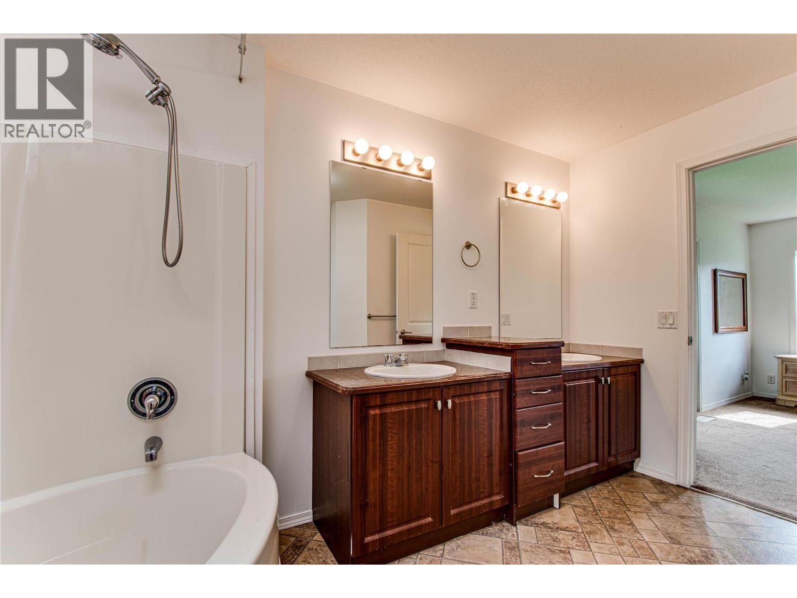 31 Violet Road, Grindrod, British Columbia  V0E 1Y0 - Photo 28 - 10364704