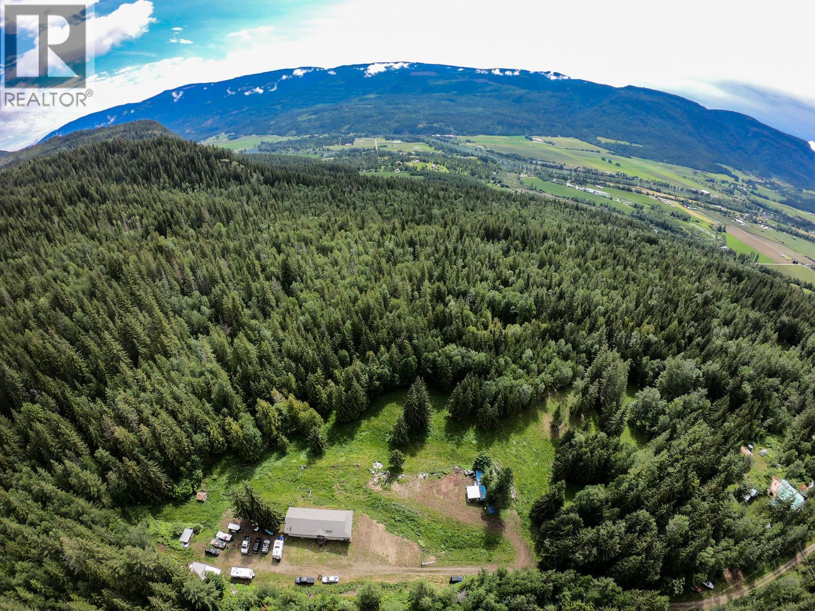 31 Violet Road, Grindrod, British Columbia  V0E 1Y0 - Photo 52 - 10364704