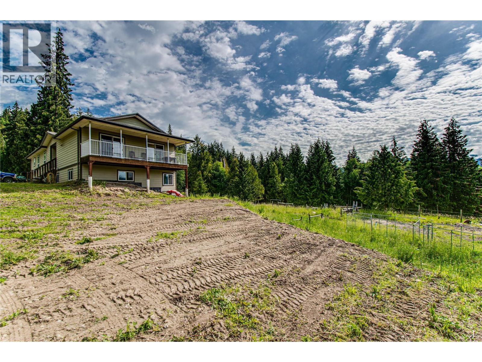 31 Violet Road, Grindrod, British Columbia  V0E 1Y0 - Photo 58 - 10364704