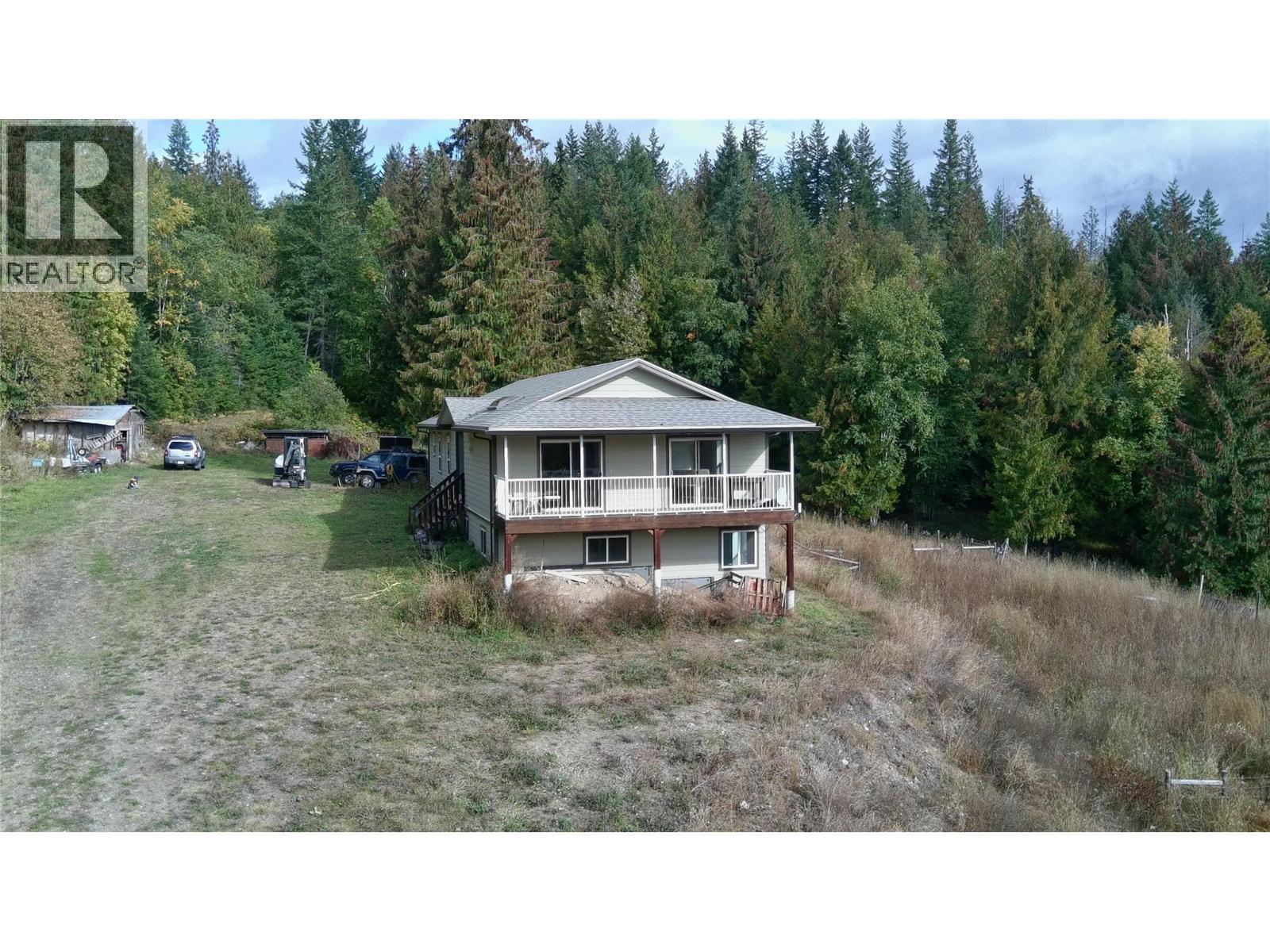 31 Violet Road, Grindrod, British Columbia  V0E 1Y0 - Photo 57 - 10364704