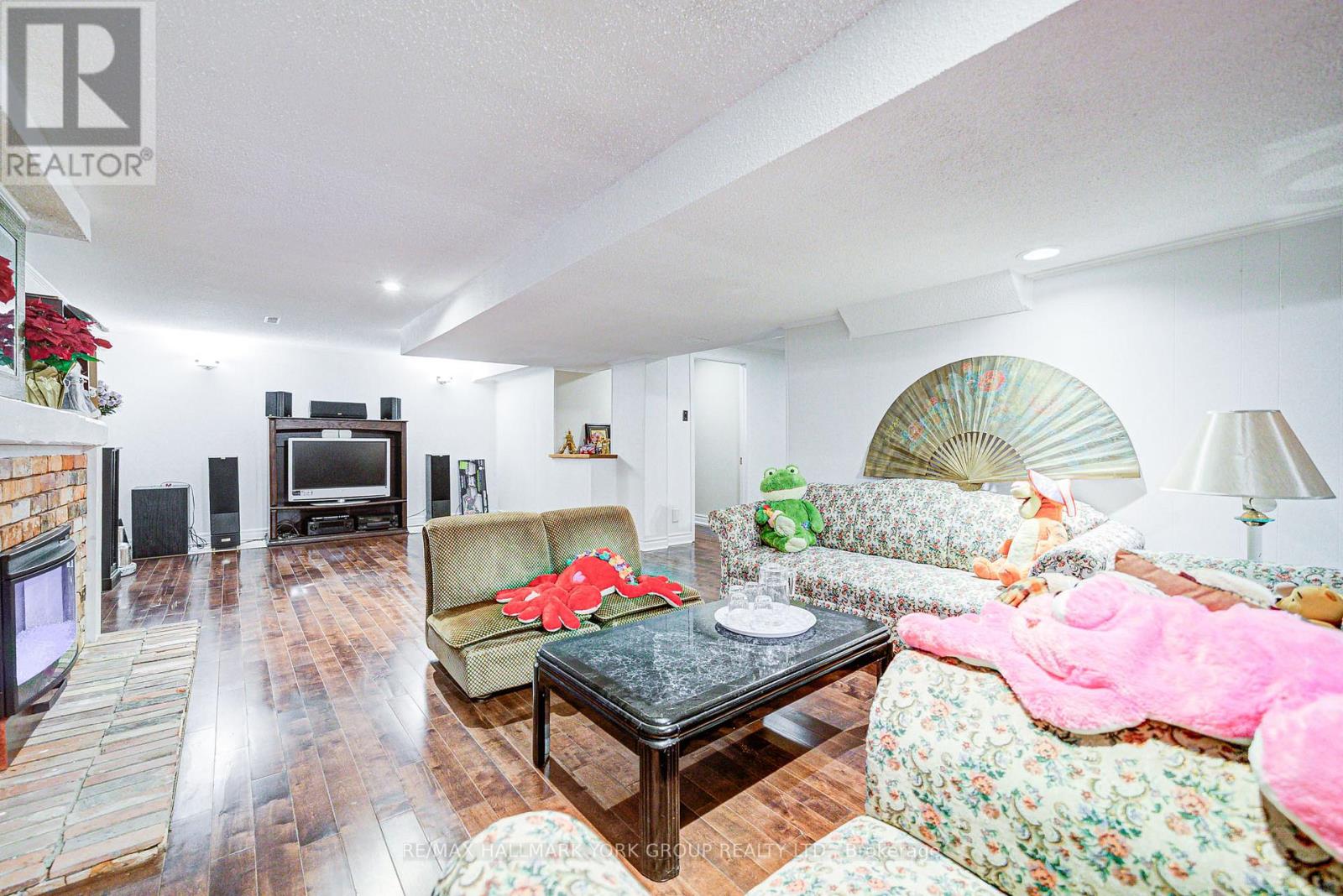 18 Kennedy Lane, Whitchurch-Stouffville, Ontario  L4A 2J5 - Photo 41 - N12408233