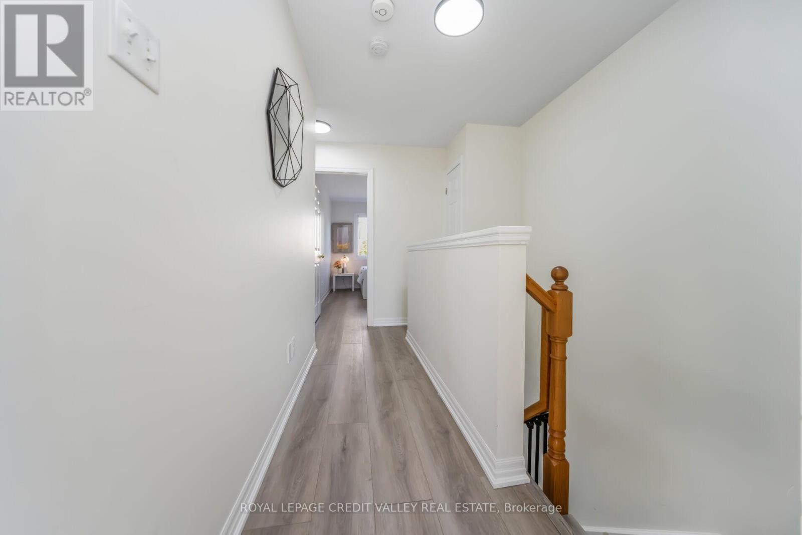 58 Rockcliffe Drive, Kitchener, Ontario  N2R 1W5 - Photo 23 - X12440305
