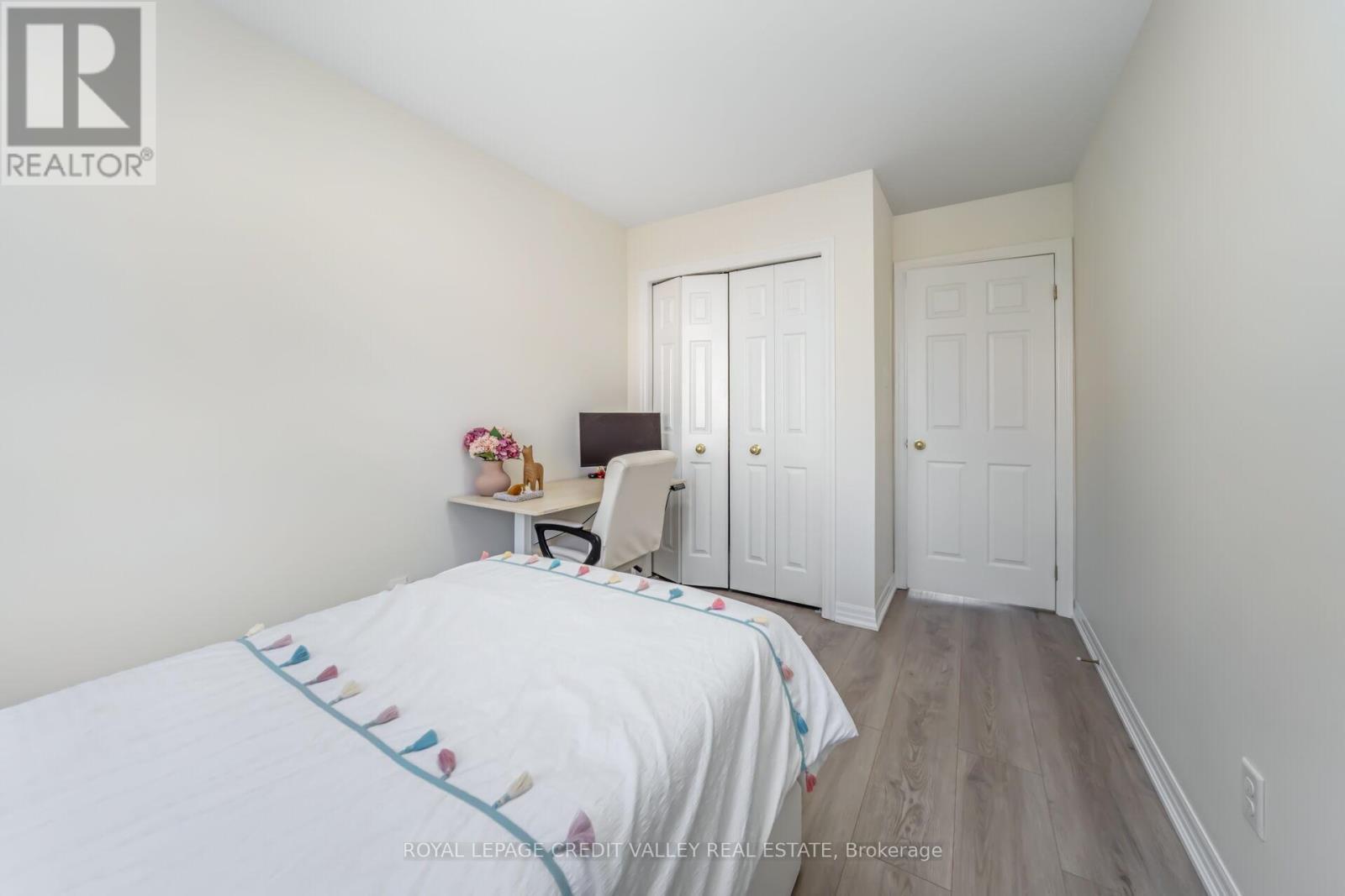 58 Rockcliffe Drive, Kitchener, Ontario  N2R 1W5 - Photo 25 - X12440305