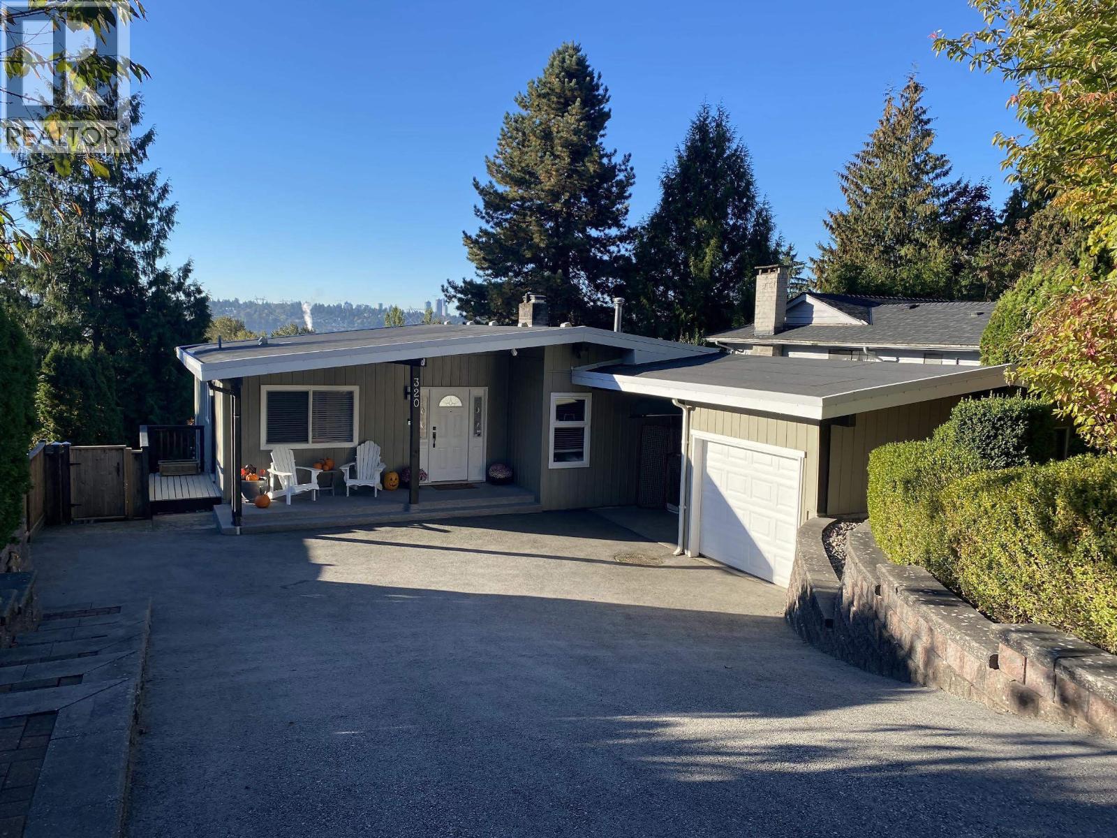 320 DARTMOOR DRIVE, Coquitlam, British Columbia
