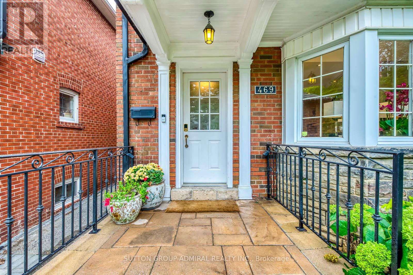 469 St Clements Avenue, Toronto, Ontario  M5N 1M2 - Photo 2 - C12461886