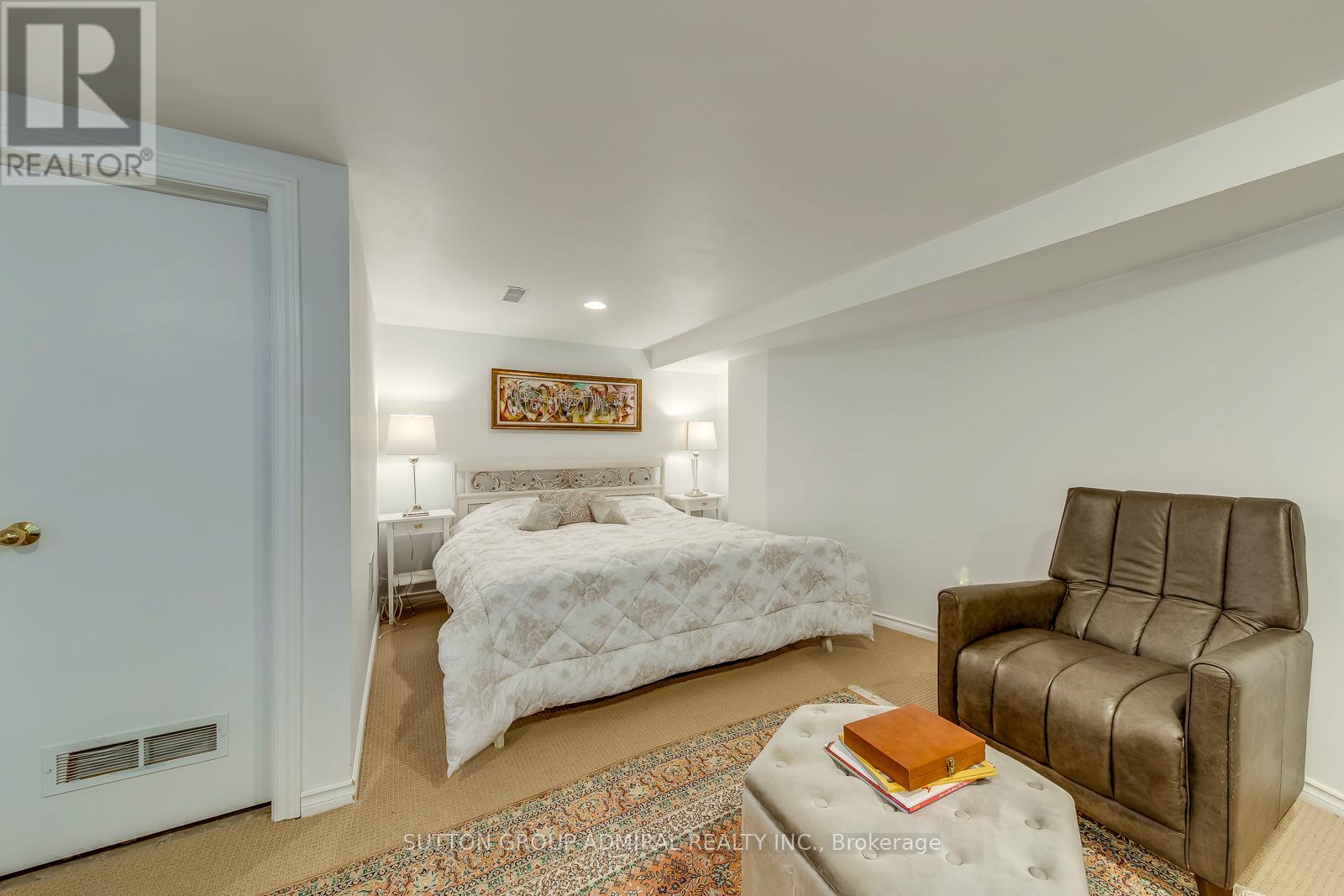 469 St Clements Avenue, Toronto, Ontario  M5N 1M2 - Photo 31 - C12461886