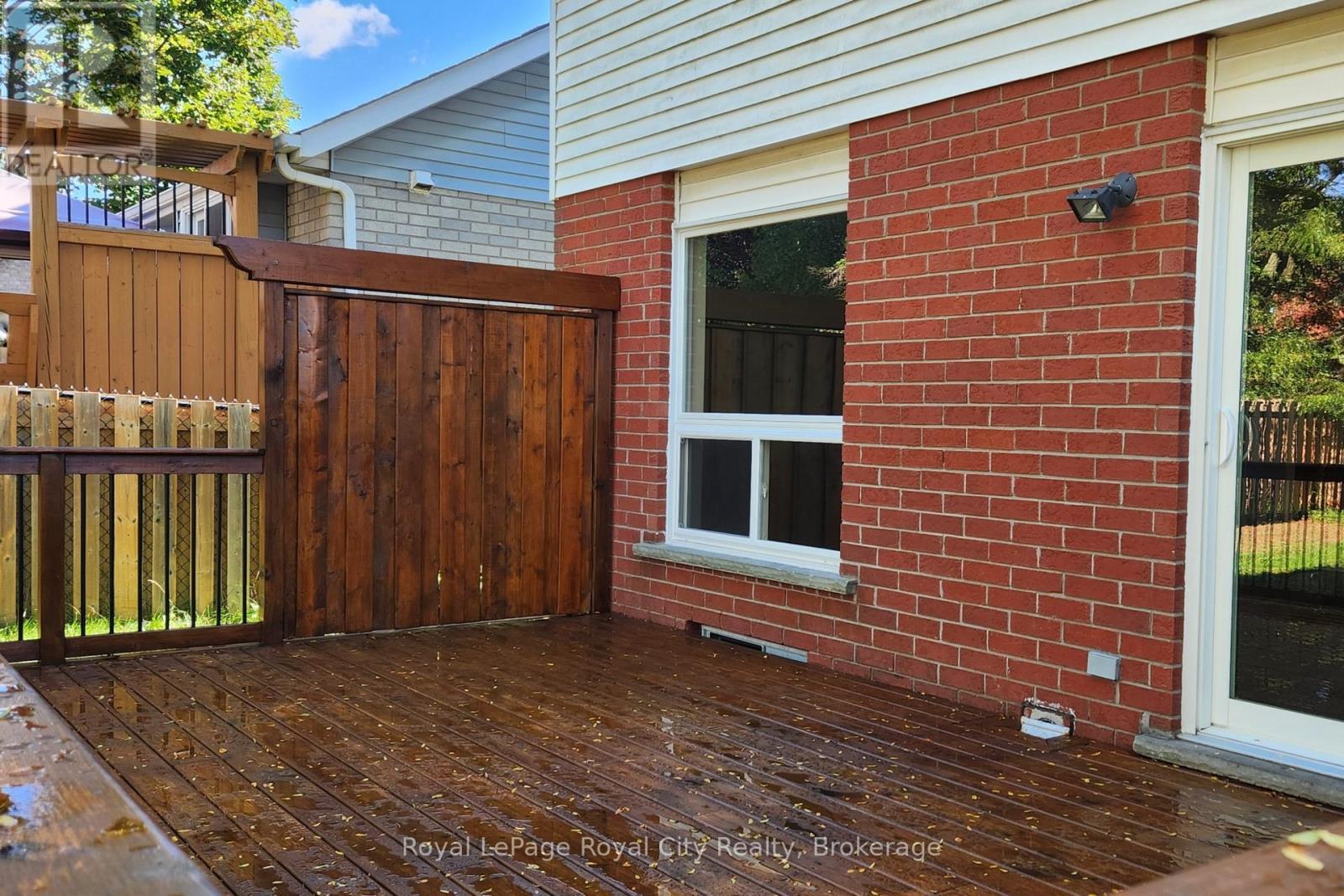 11 Rodgers Road, Guelph (Kortright West), Ontario  N1G 4V5 - Photo 10 - X12461954