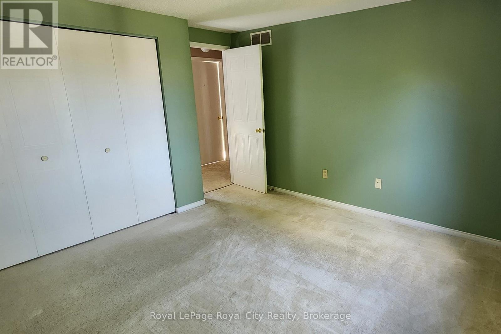 11 Rodgers Road, Guelph (Kortright West), Ontario  N1G 4V5 - Photo 13 - X12461954