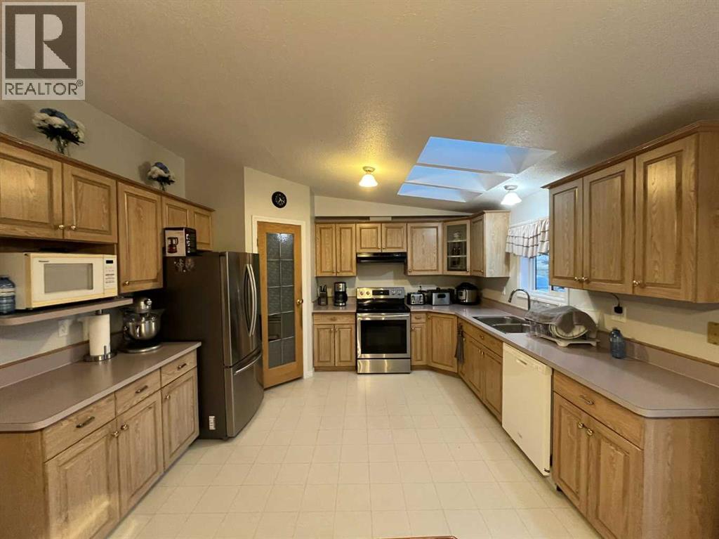 213039 162, Rosemary, Alberta  T0J 2W0 - Photo 16 - A2261132