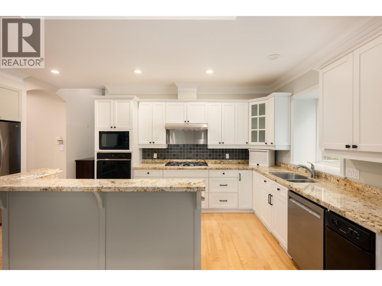 536 April Road, Port Moody, British Columbia  V3H 5E8 - Photo 11 - R3058480