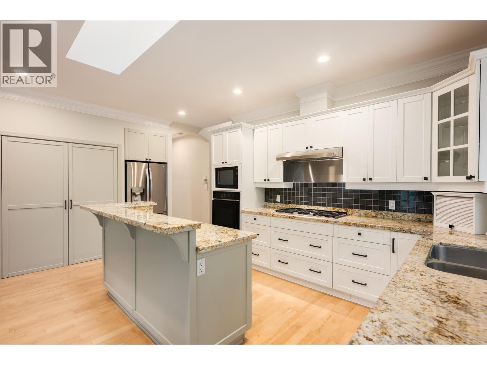 536 April Road, Port Moody, British Columbia  V3H 5E8 - Photo 12 - R3058480