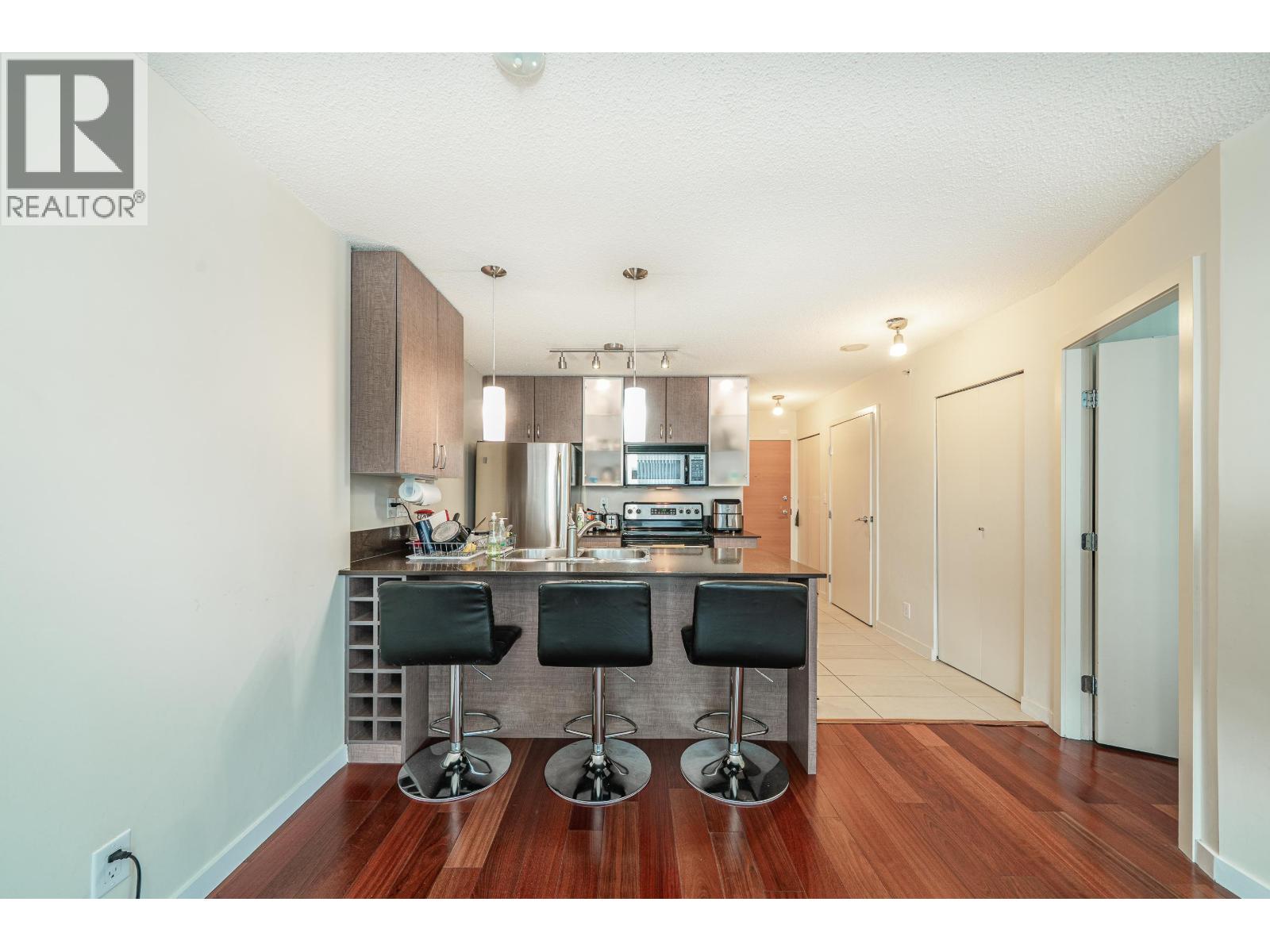 2105 909 Mainland Street, Vancouver, British Columbia  V6B 1S3 - Photo 10 - R3057943
