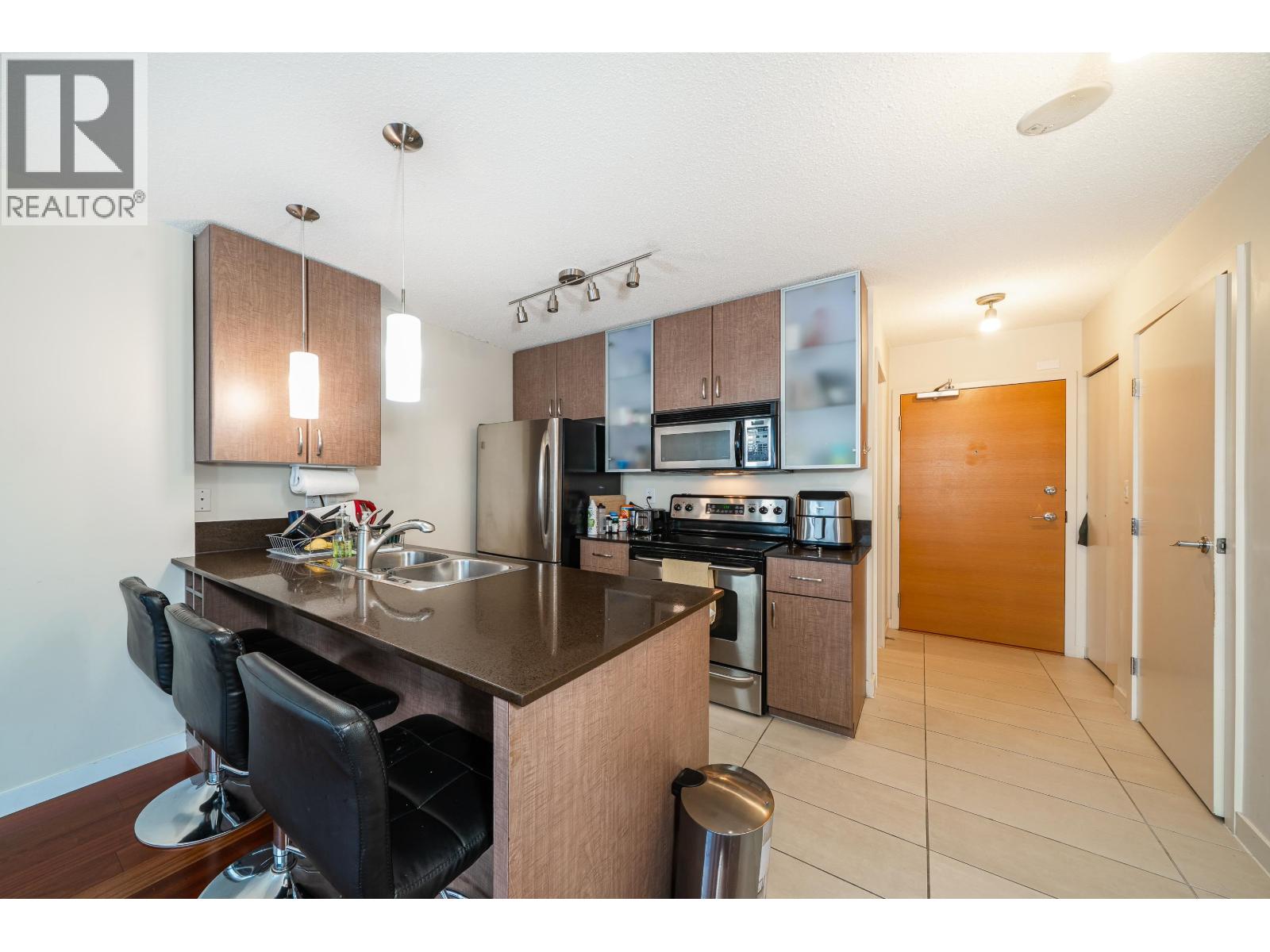 2105 909 Mainland Street, Vancouver, British Columbia  V6B 1S3 - Photo 9 - R3057943