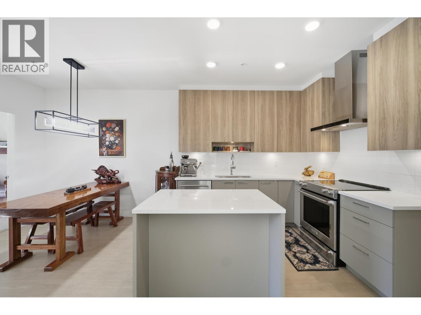 309 7588 16th Street, Burnaby, British Columbia  V3N 0H8 - Photo 17 - R3058396