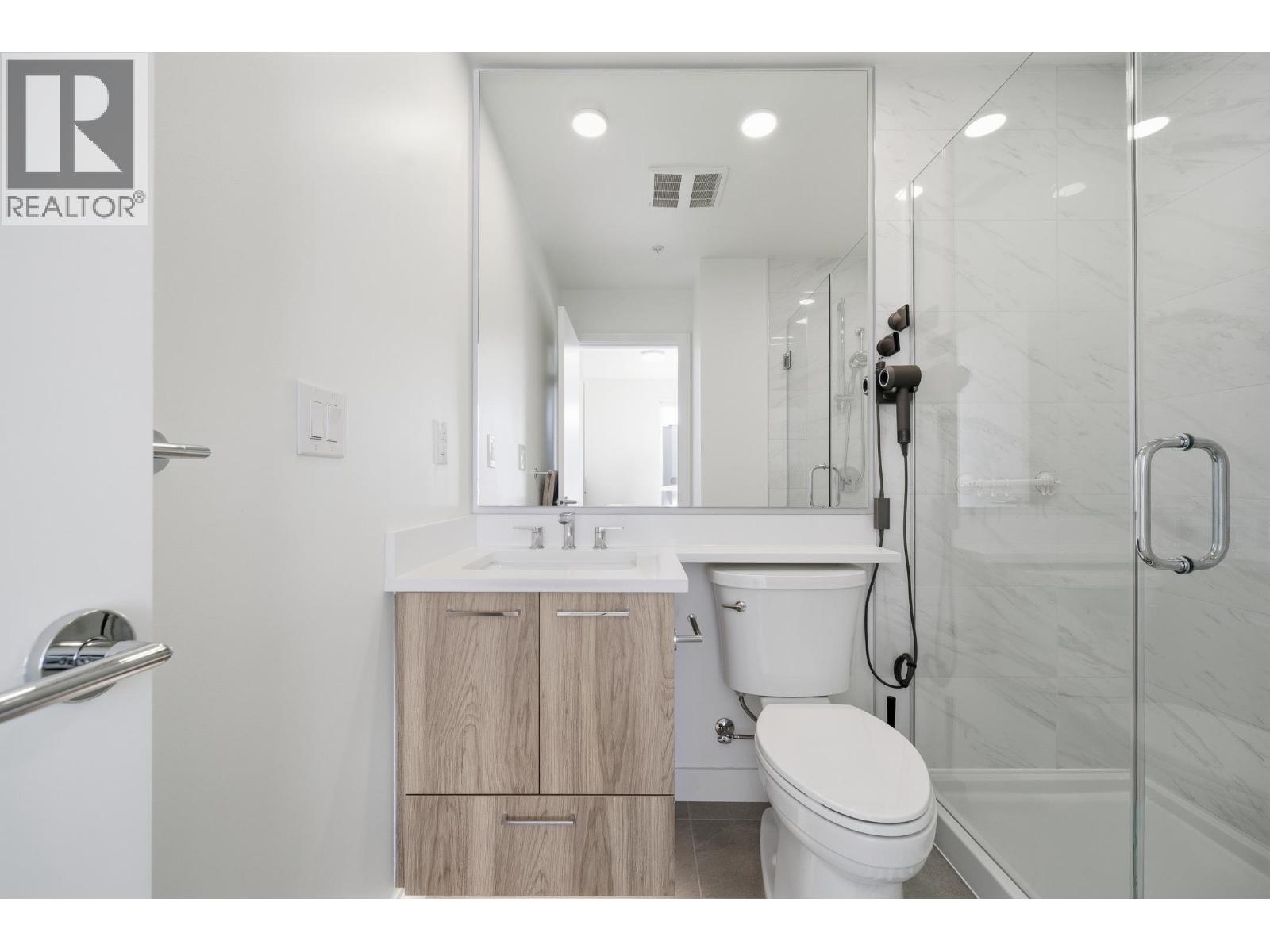 309 7588 16th Street, Burnaby, British Columbia  V3N 0H8 - Photo 22 - R3058396