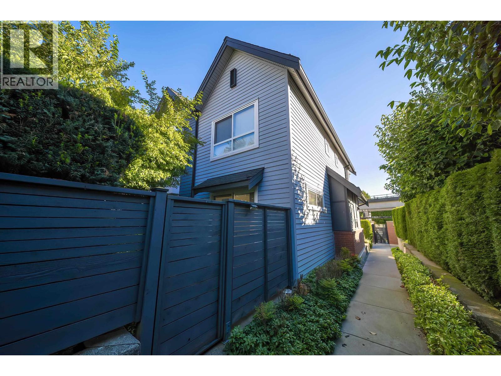 18 6868 Burlington Avenue, Burnaby, British Columbia  V5J 0G1 - Photo 5 - R3058440