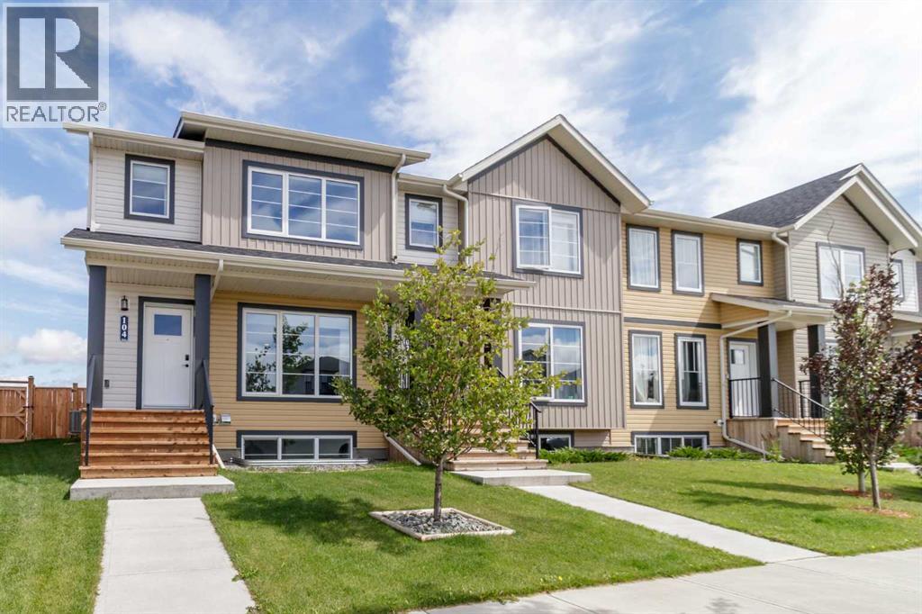 104 Memorial Parkway, Rural Red Deer County, Alberta  T4E 3C5 - Photo 2 - A2245025