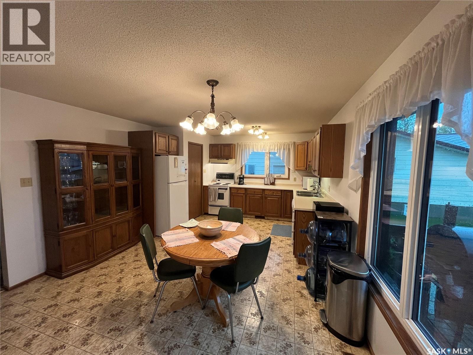 408 5th Street W, Wynyard, Saskatchewan  S0A 4T0 - Photo 7 - SK020849