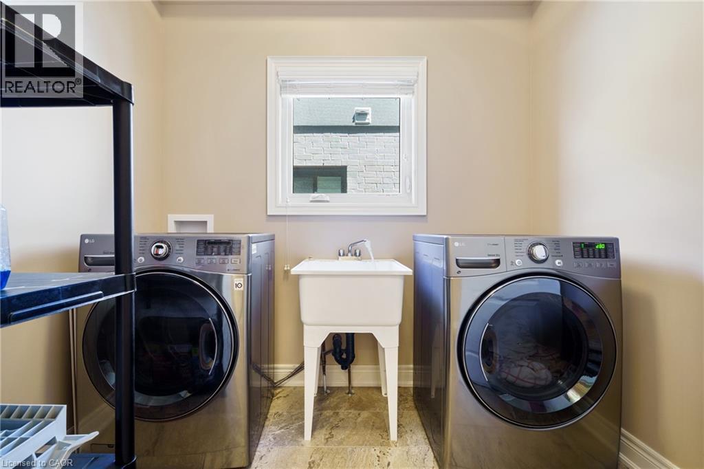 8952 Black Forest Crescent, Niagara Falls, Ontario  L2H 0M8 - Photo 15 - 40758491