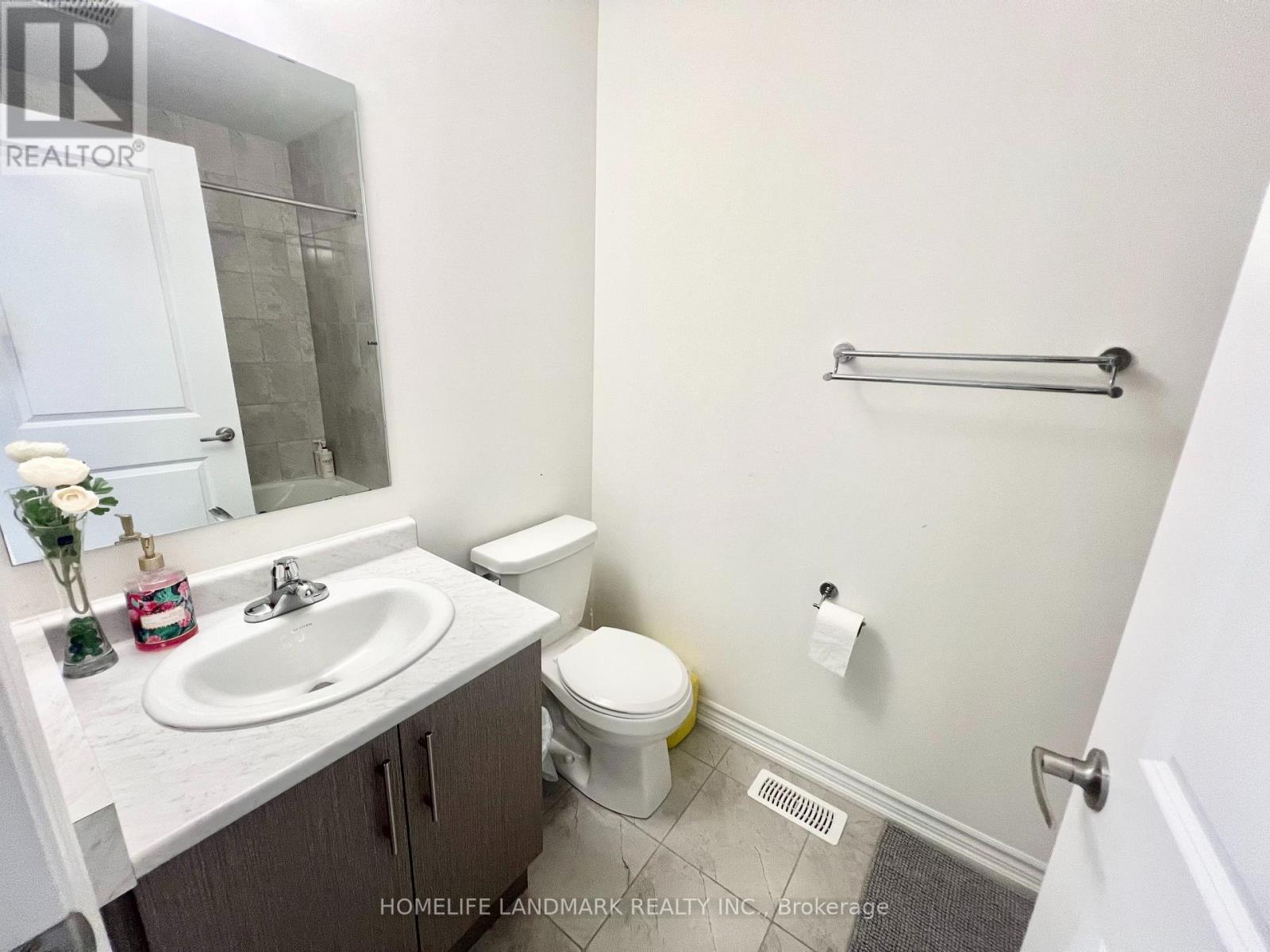 71 Massachusetts Lane, Markham, Ontario  L6E 2C1 - Photo 16 - N12435808